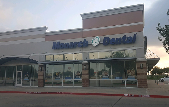 Monarch Dental - Burleson Office Exterior