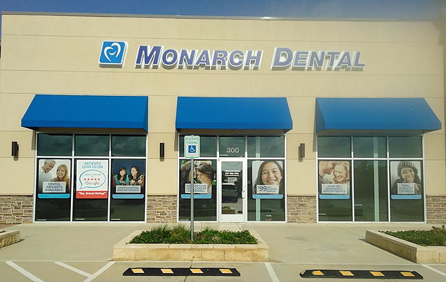 Monarch Dental - 121 Office Exterior