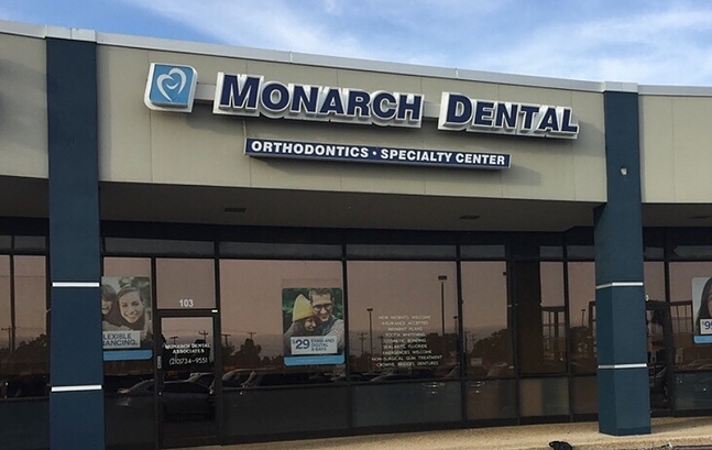 Monarch Dental - San Antonio/4400 Fredericksburg Rd. Office Exterior